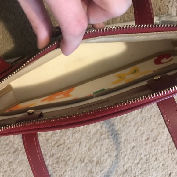 Dooney & Bourke tassel top zip purse. White main color with multicolor graffiti! - Picture 2 of 14